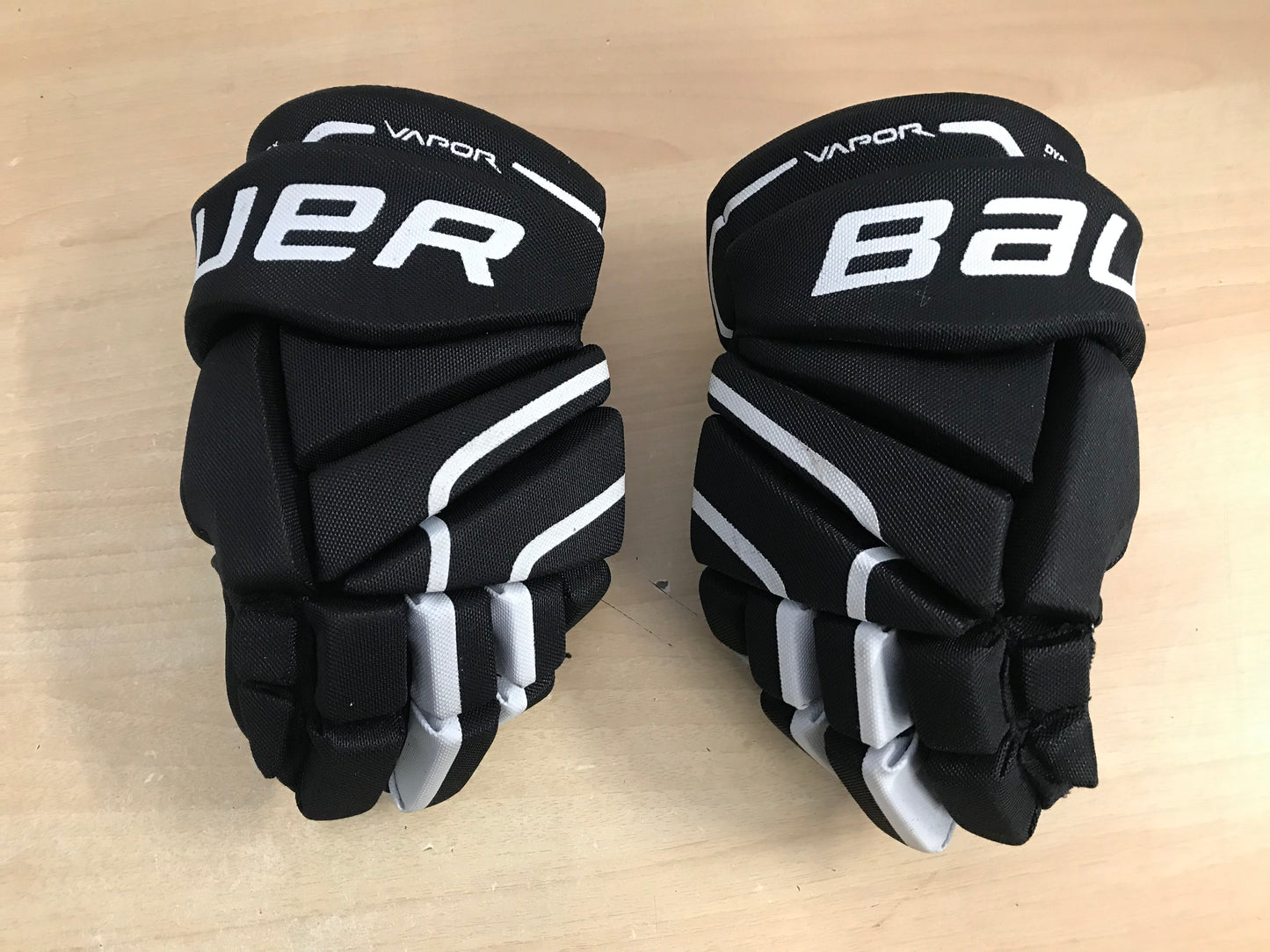 Hockey Gloves Child Size 11 inch Bauer Vapor X60 Excellent CB9437