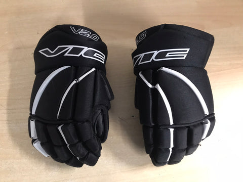 Hockey Gloves Child Size 11 inch Vic Black White Excellent