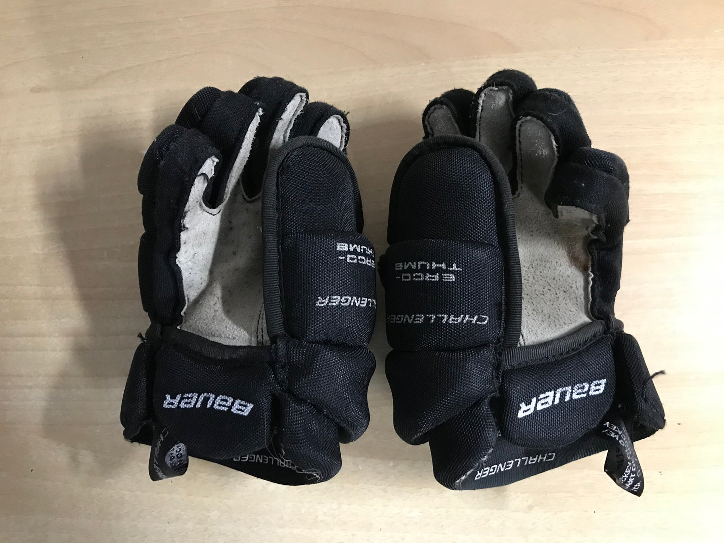 Hockey Gloves Child Size 9 inch Bauer Challenger Black