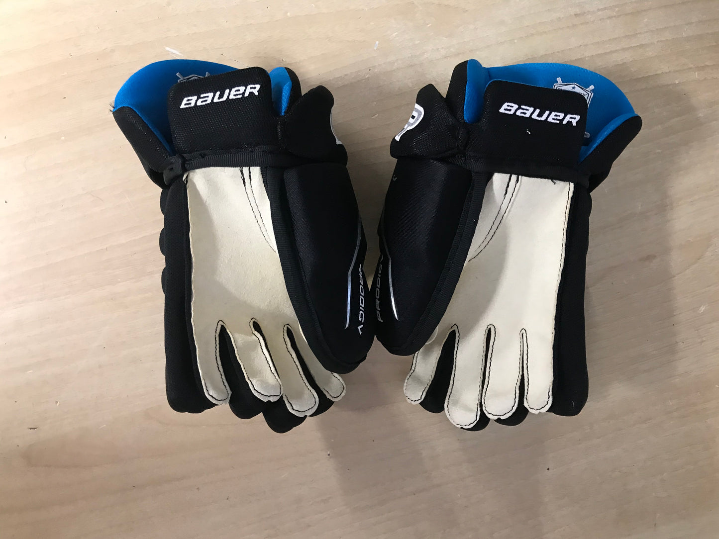 Hockey Gloves Child Size 9 inch Bauer Prodegy Black Blue Silver New Demo Model