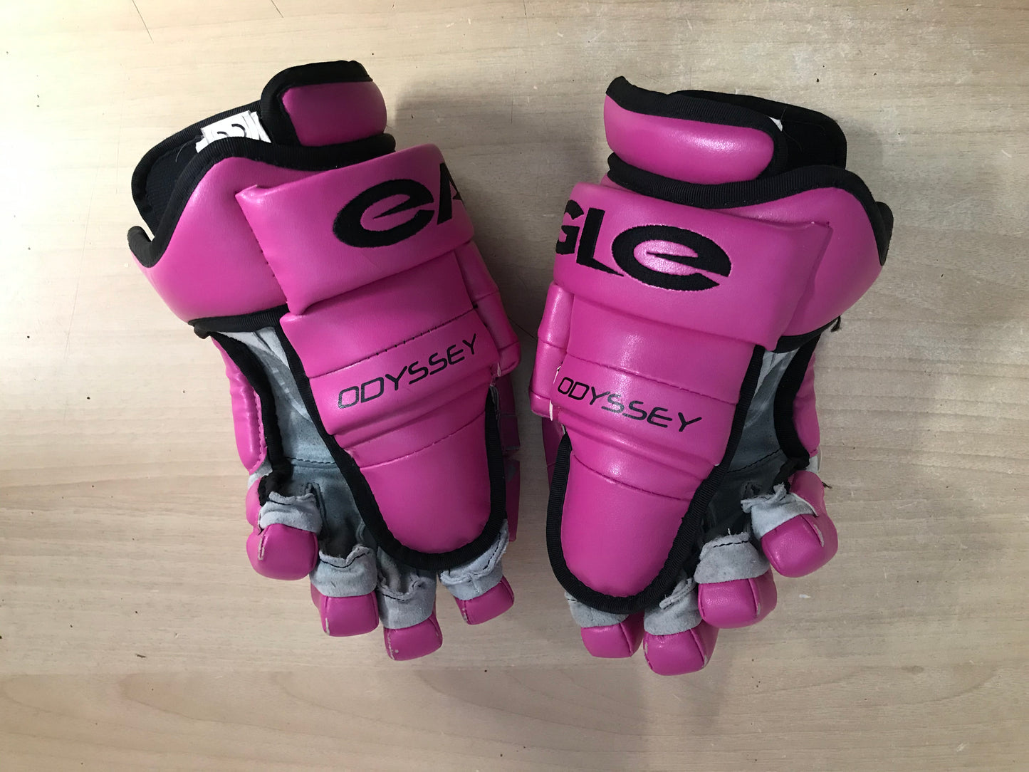 Hockey Gloves Ladies Size 13 inch Easgle Odyssy X4 Pink Outstanding Quality