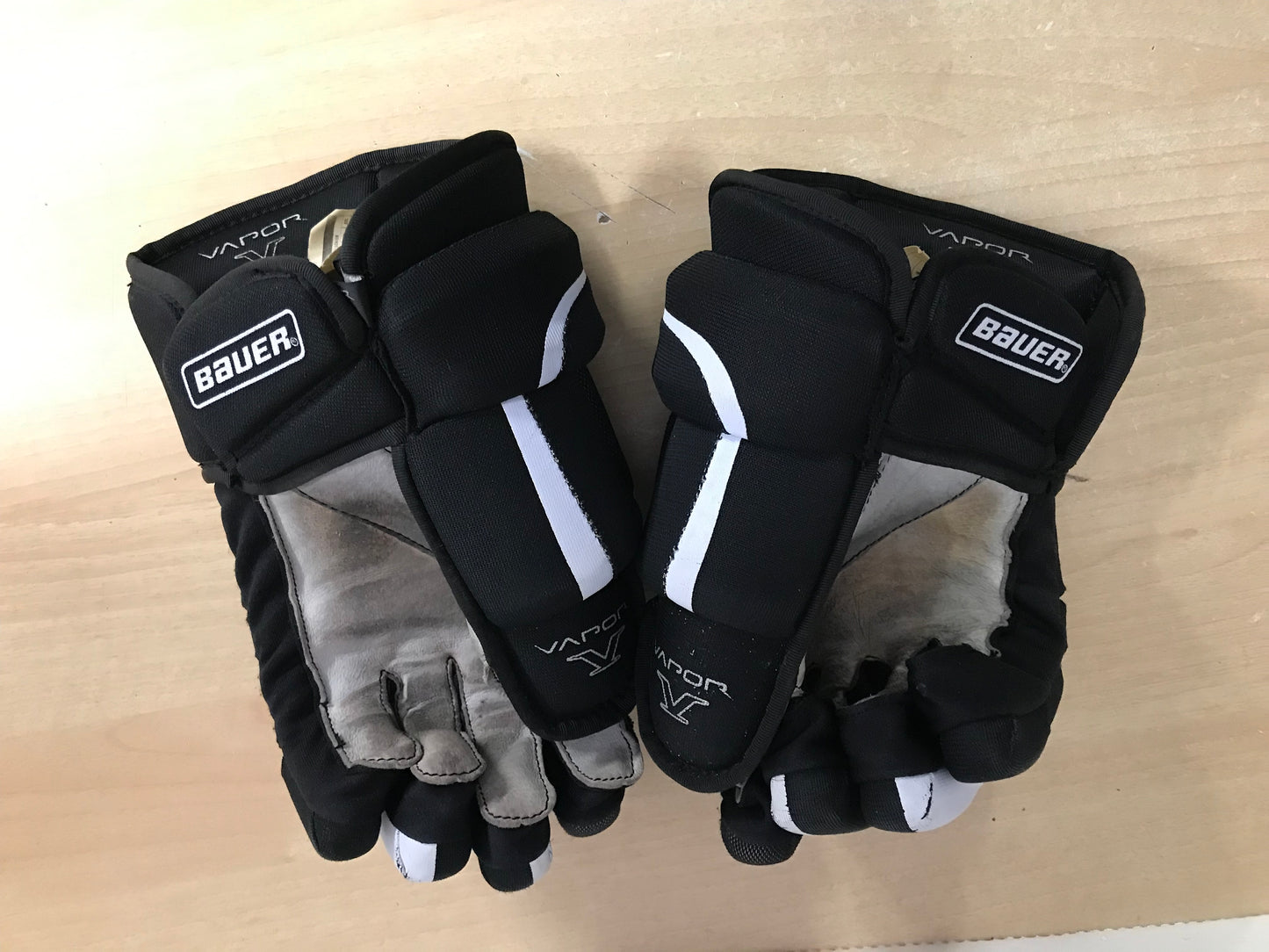 Hockey Gloves Men's Size 13 Bauer Vapor Excellent