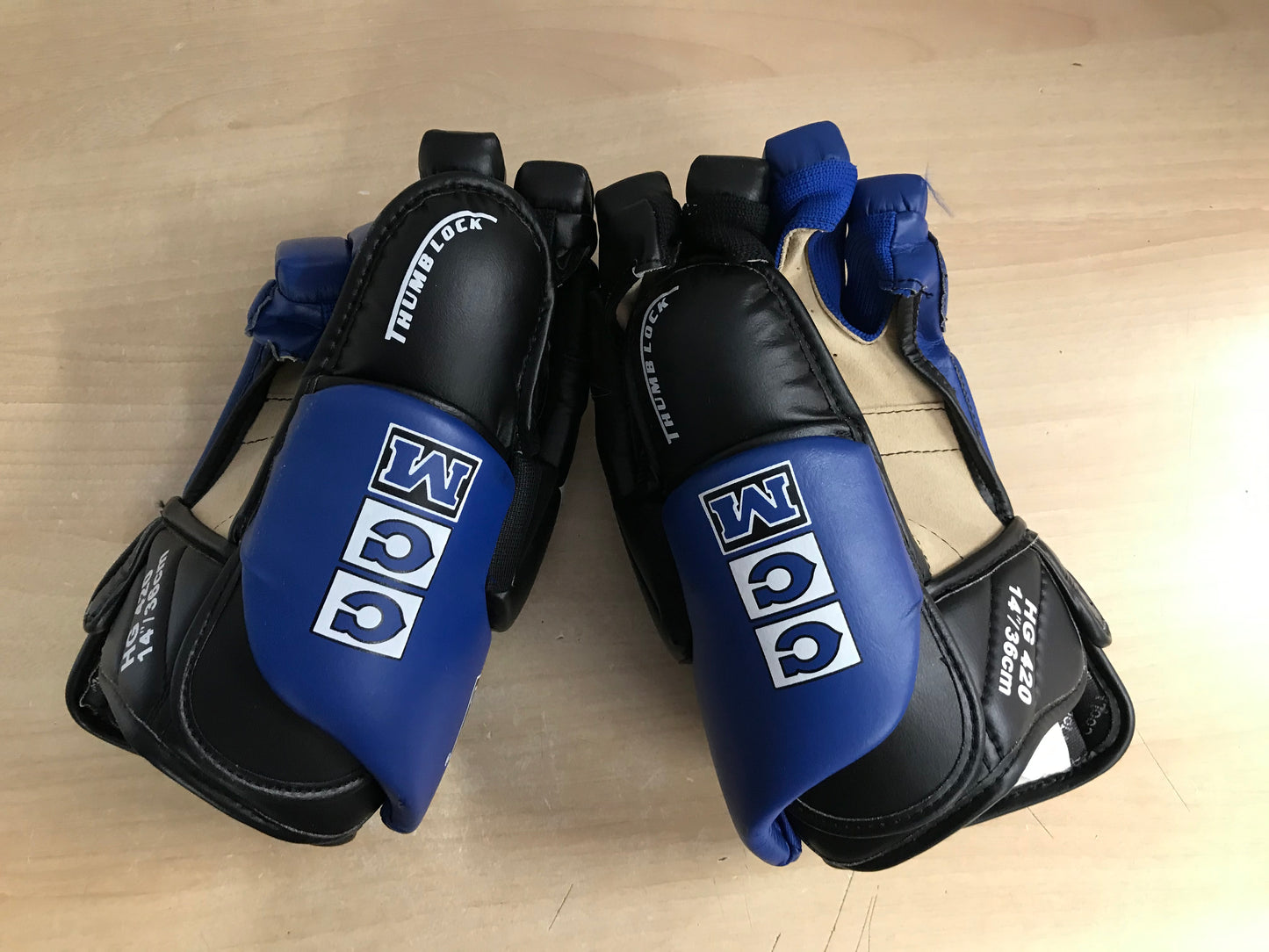Hockey Gloves Men's Size 14 inch CCB Blue Black New Demo Model