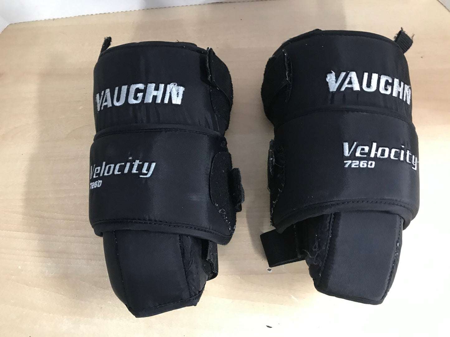Hockey Goalie Knee Pad Vaughn Men Senior Size Medium