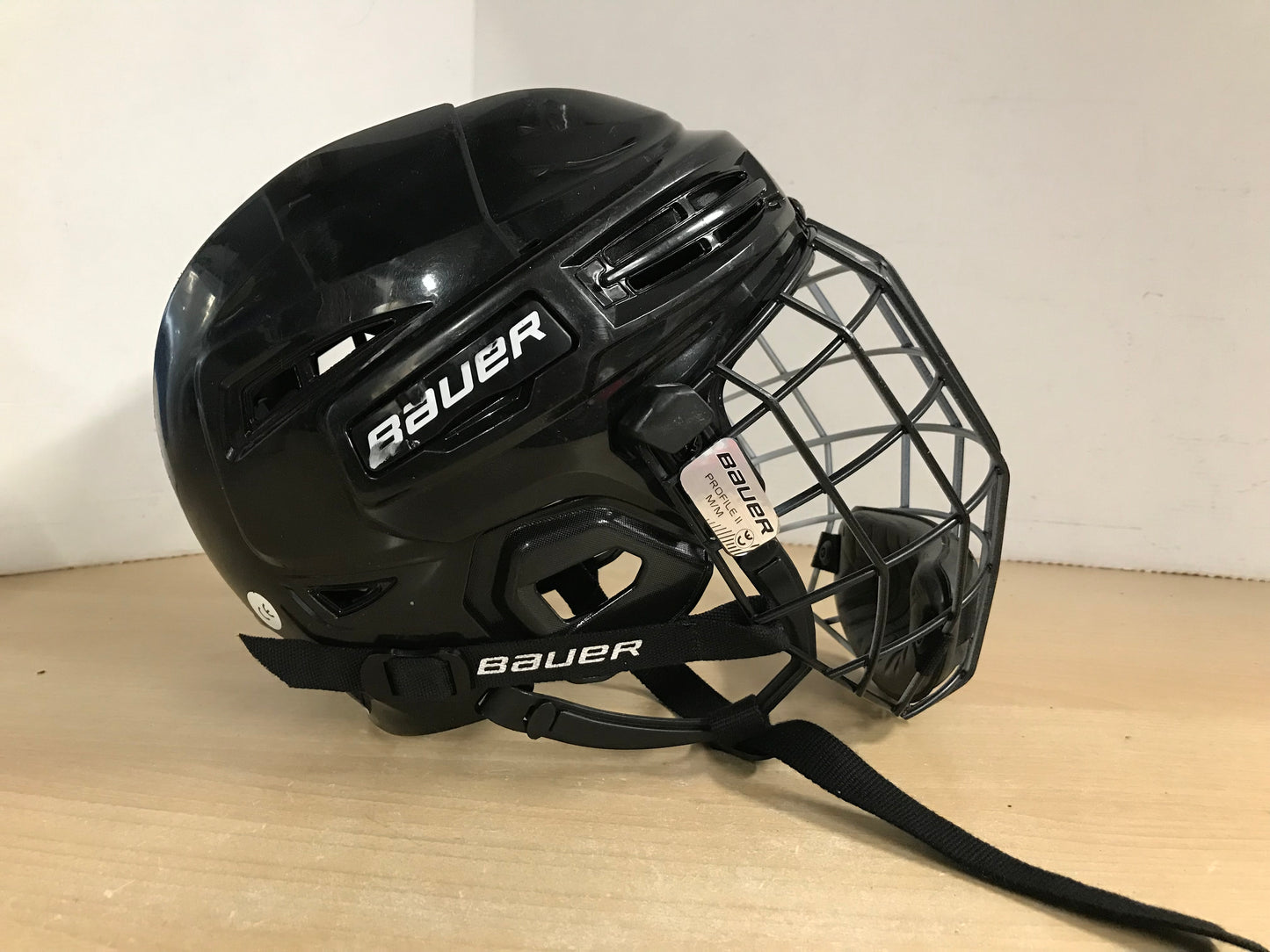 Hockey Helmet Child Size Medium Age 6-8 Bauer IMS5.0 Black With Cage Expires Dec 2025 New Demo Model