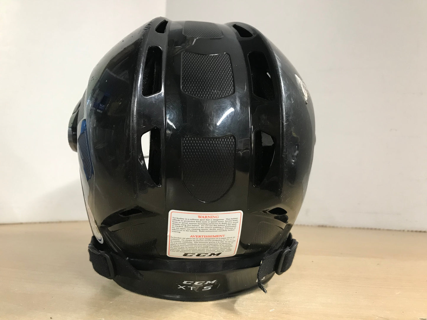 Hockey Helmet Child Size Small Age 4-6 CCM Black With Cage Expires Jan 2023