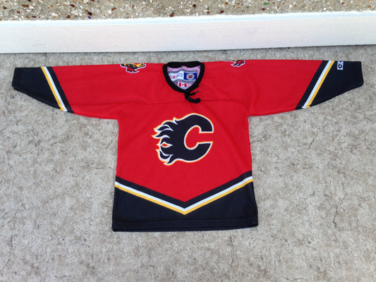 Hockey Jersey Child Size 4-7 Calgary Flames CCM Excellent