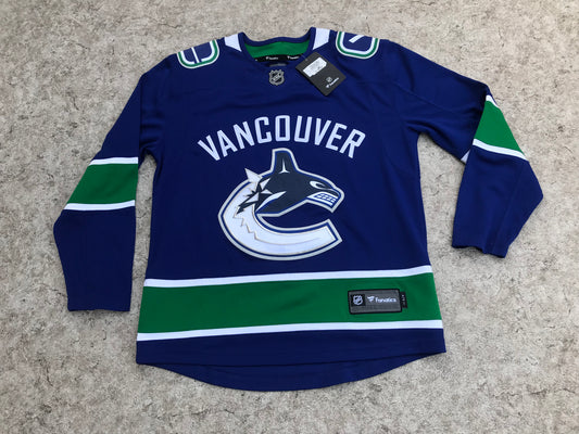 Hockey Jersey Men's Size Small Fanatics Vanouver Canucks New With Tags CB9437