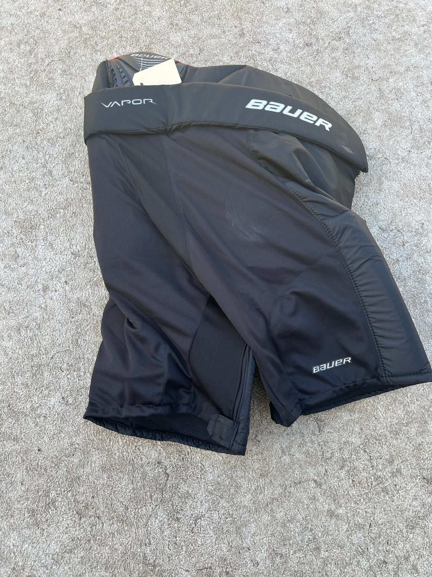 Hockey Pants Men's Size Large Bauer Vapor X800 Tappered Slim Fit New Demo Model Black Red