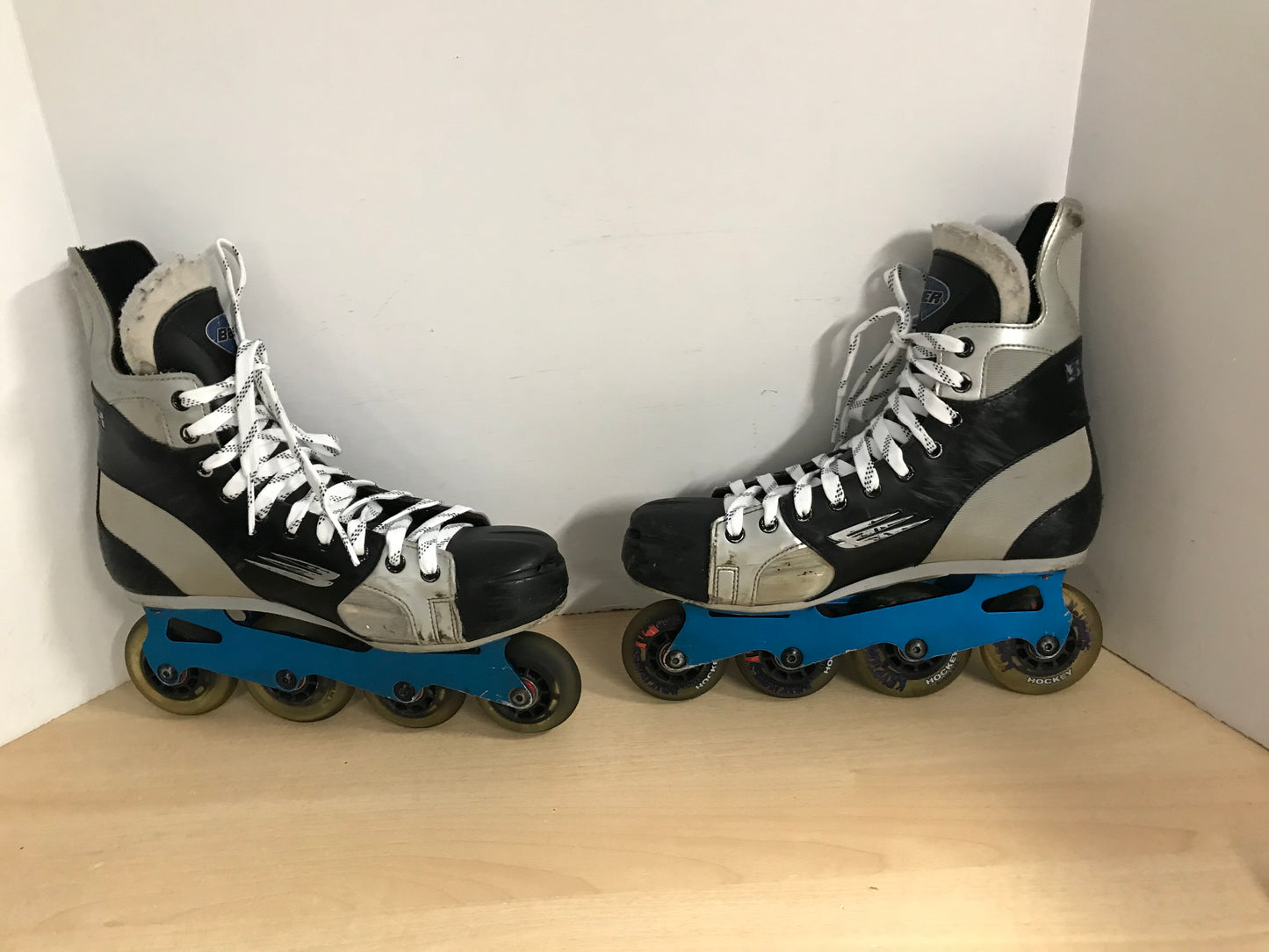Hockey Roller Hockey Skates Men's Size 9 EE Shoe Size Bauer Vapor Minor Wear