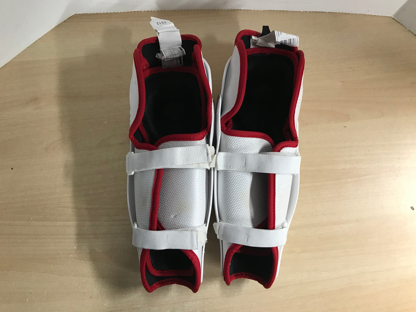 Hockey Shin Pad Child Size 12 inch Junior White Red Black Excellent As New