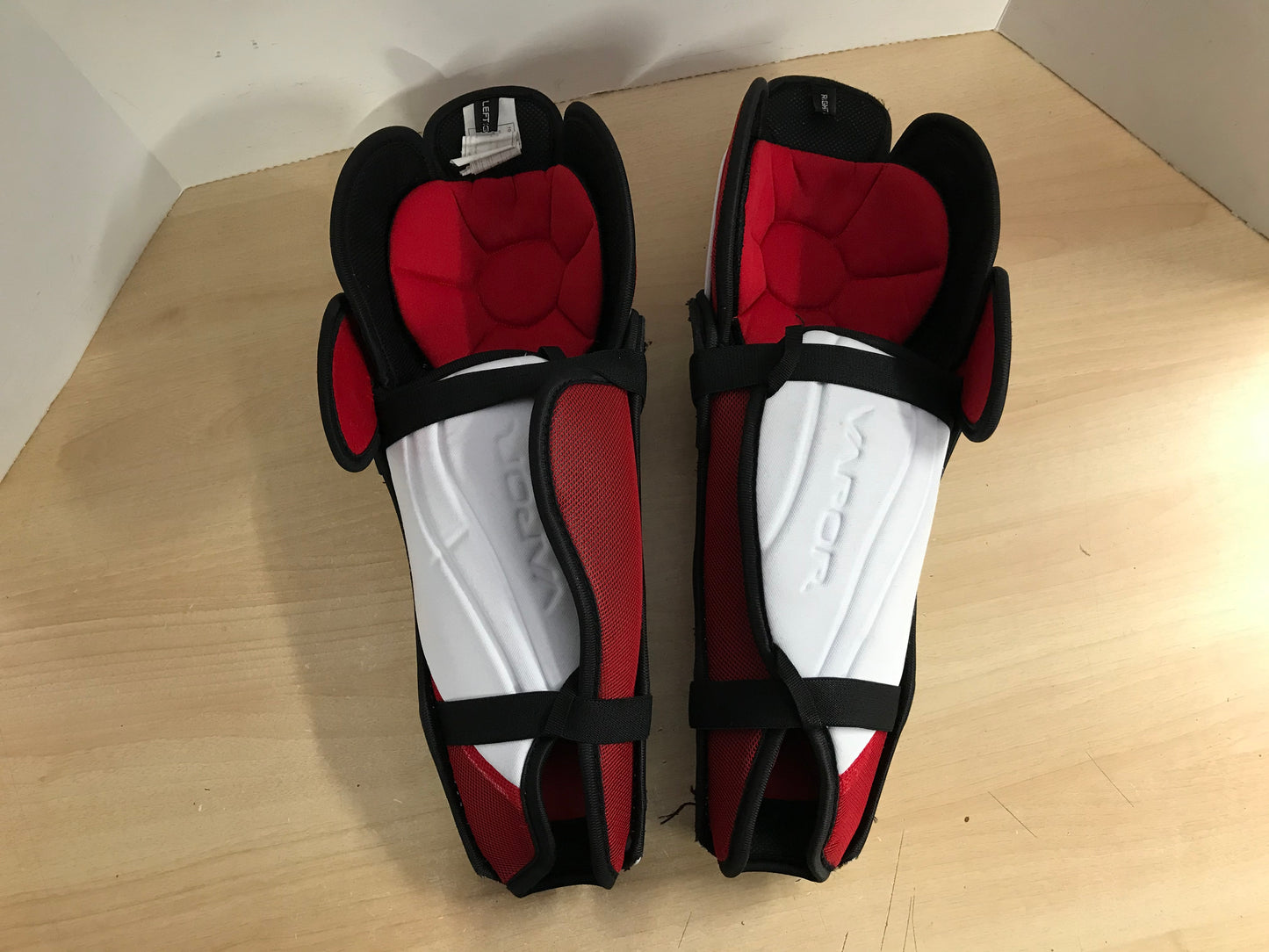 Hockey Shin Pad Men's Size 15 inch Vapor Select Calf Wrap White Red Excellent