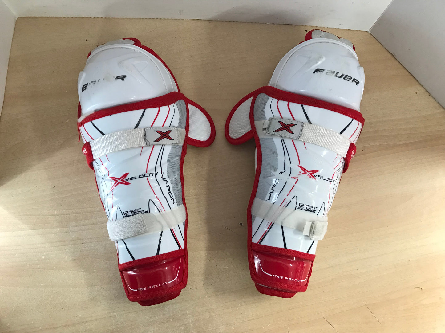 Hockey Shin Pads Child Size 12 inch Junior Bauer Vapor X Velocity Calf Wrap White Red Excellent