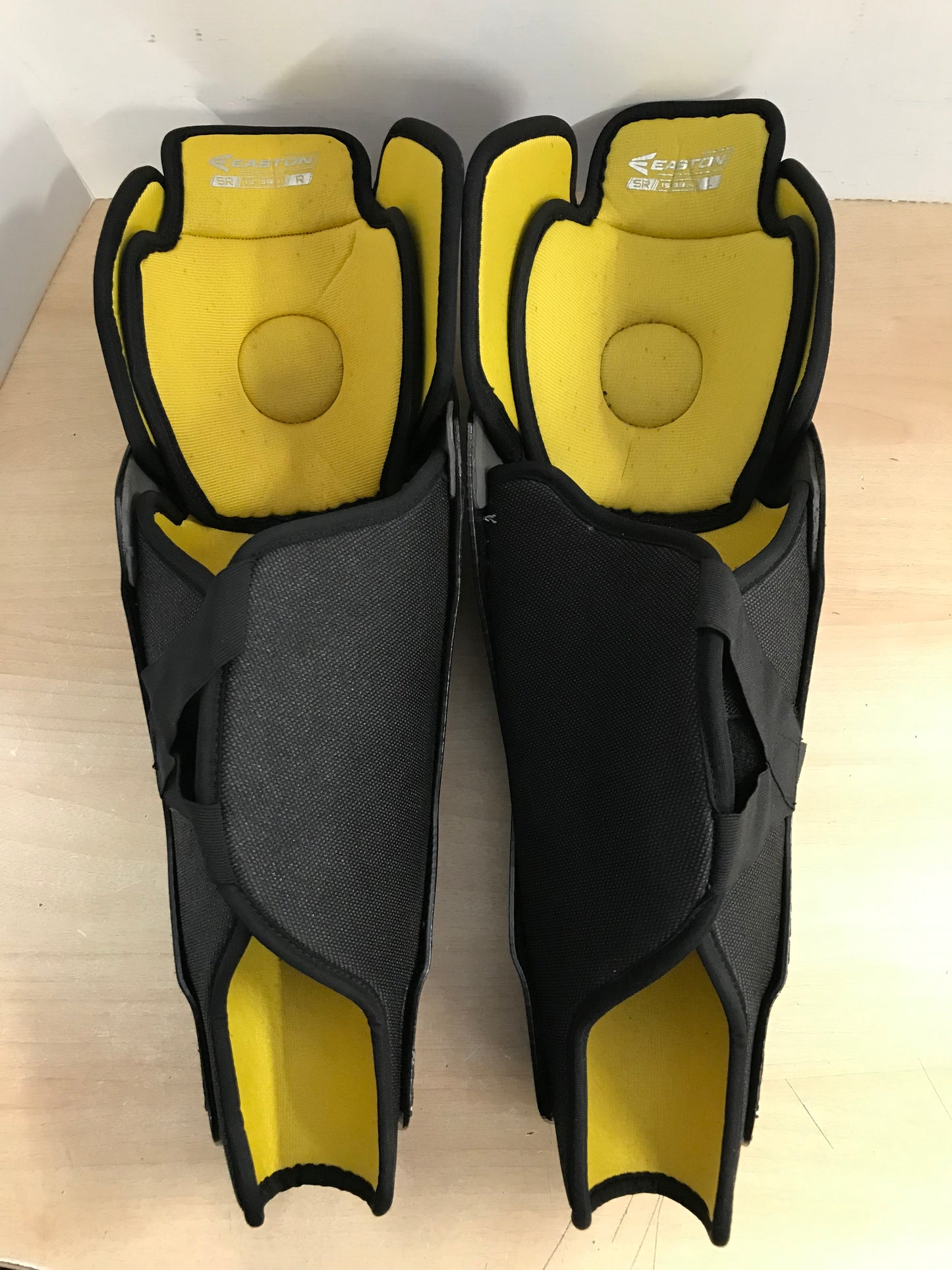 Hockey Shin Pads Men's Size 15 inch Easton Stealth Black Yellow As New
