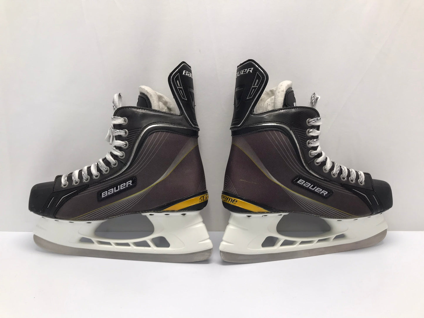 Hockey Skates Men's Size 11 Shoe Size Bauer Supreme One70 New Demo Model