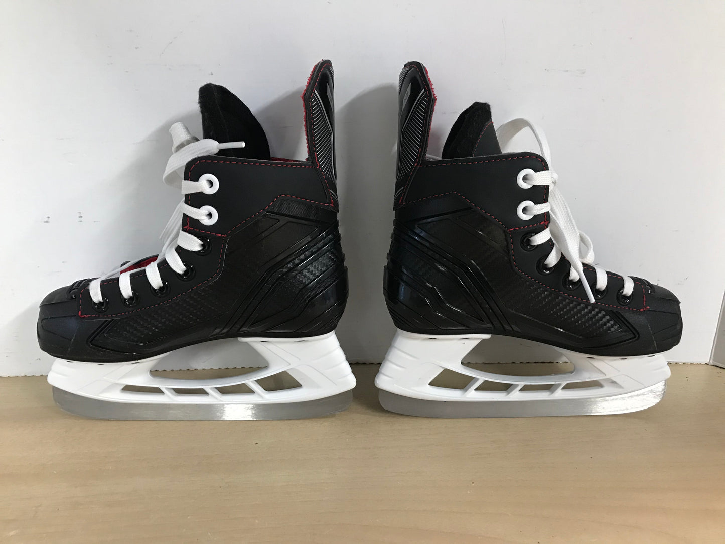 Hockey Skates Child Size 11 Shoe Bauer NS As New