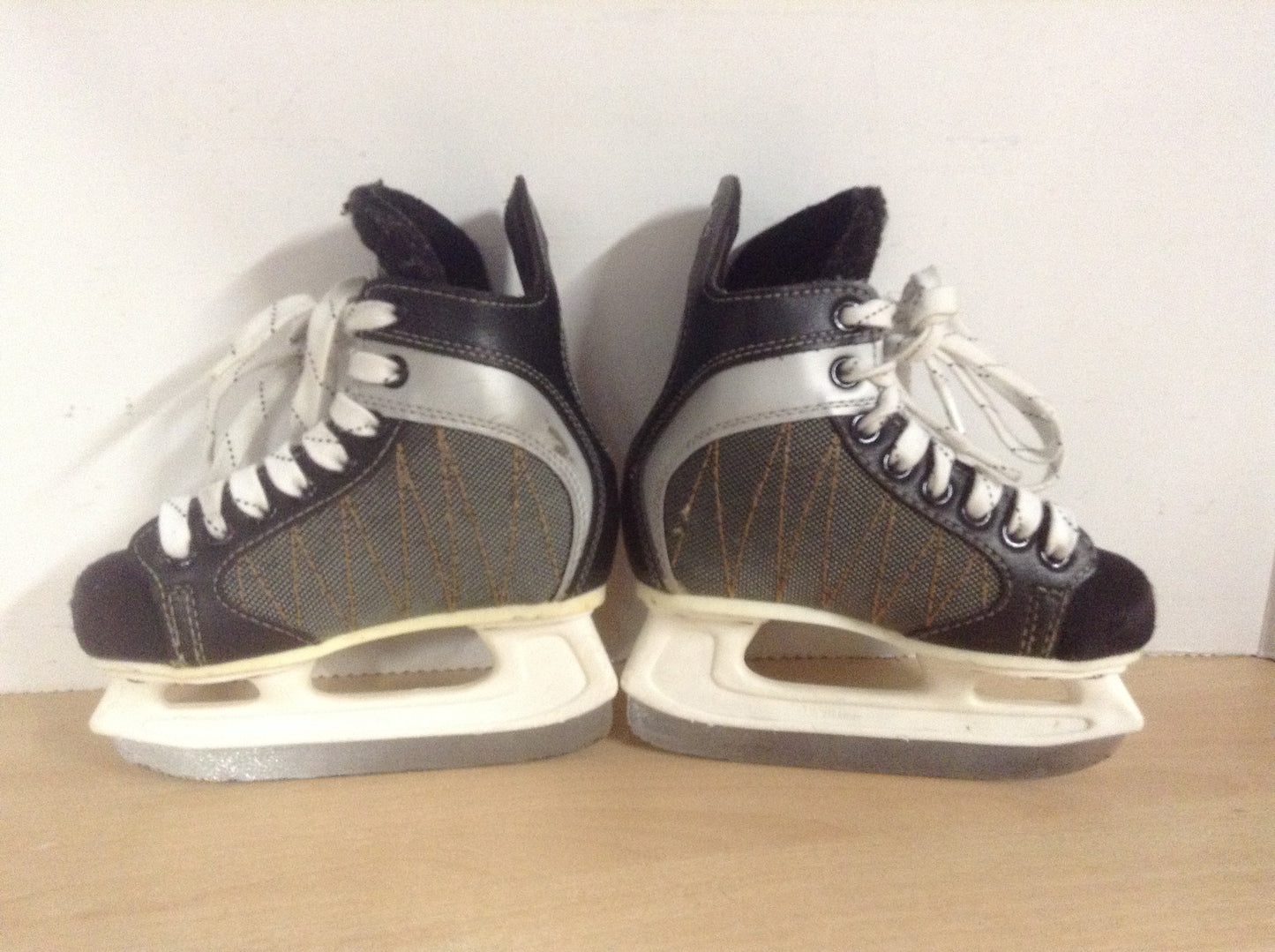 Hockey Skates Child Size 11 Shoe Size CCM