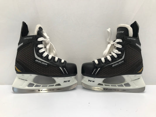 Hockey Skates Child Size 12 Shoe Size Bauer Supreme New Demo Model
