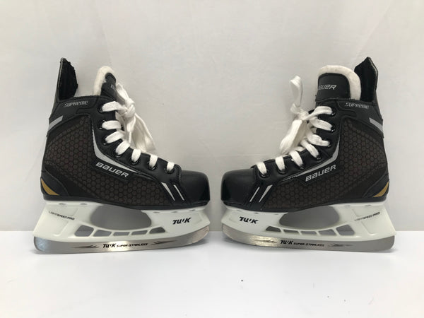 Hockey Skates Child Size 12 Shoe Size Bauer Supreme New Demo Model