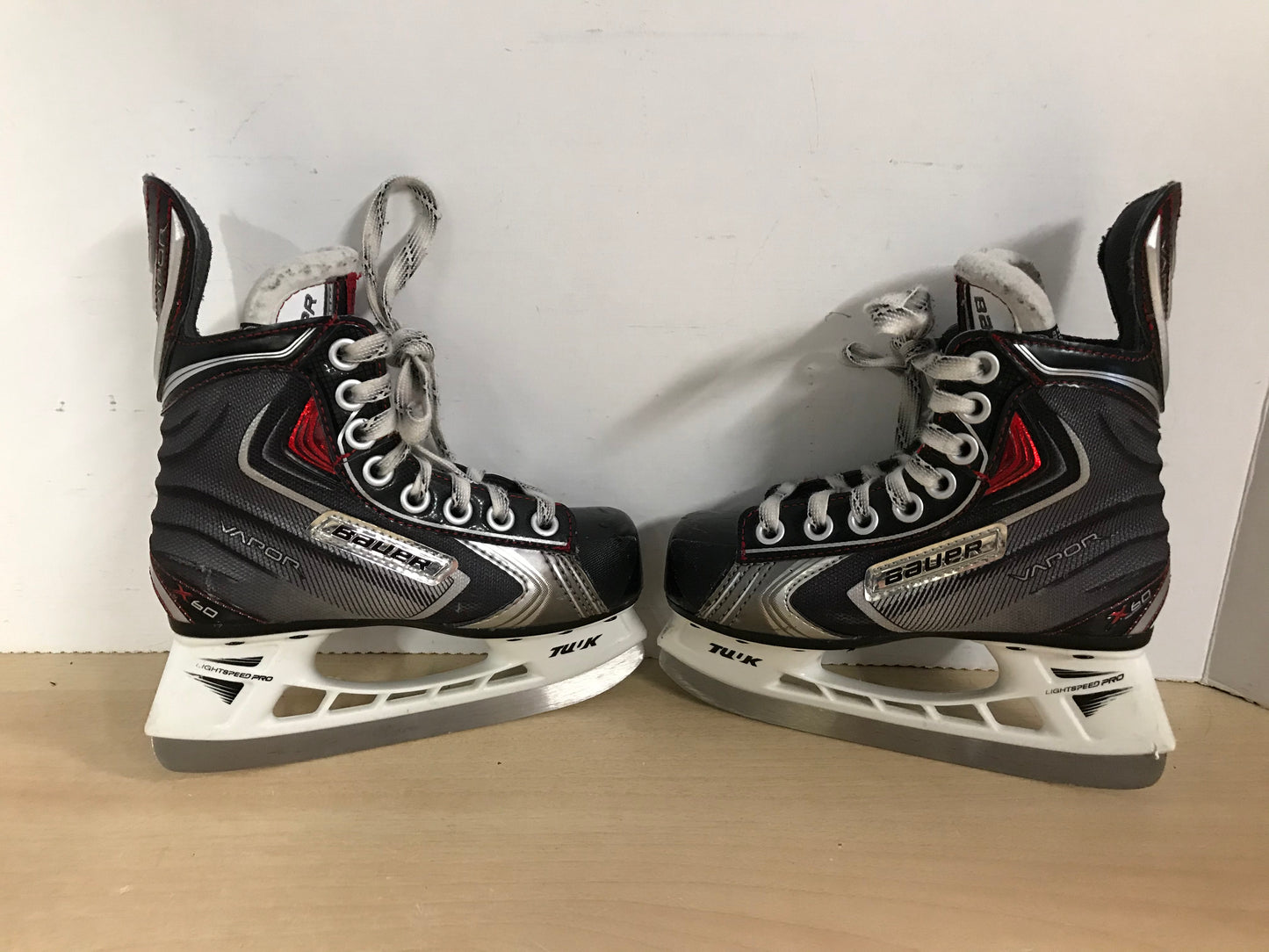 Hockey Skates Child Size 12 Shoe Size Bauer Vapor X.60