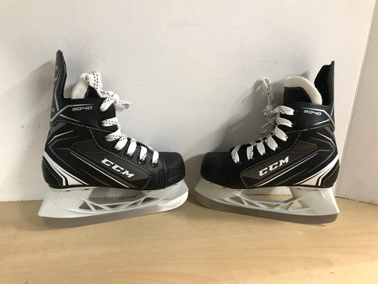 Hockey Skates Child Size 12 Shoe Size CCM 9040 NEW