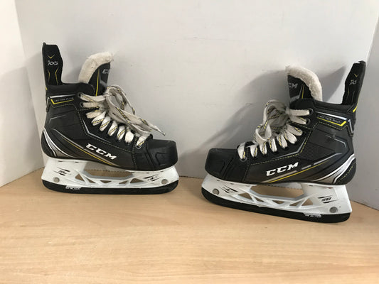 Hockey Skates Child Size 4 Shoe CCM Tacks Vector Plus With SB Black Carbon Blades Excellent CB9437