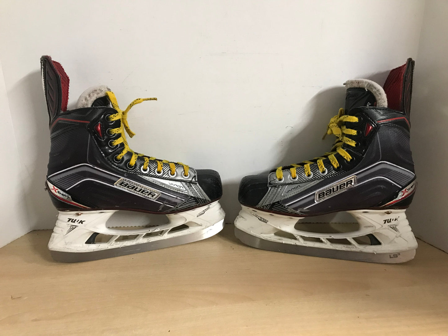 Hockey Skates Child Size 5 Shoe Bauer Vapor X Shift With LG Blades