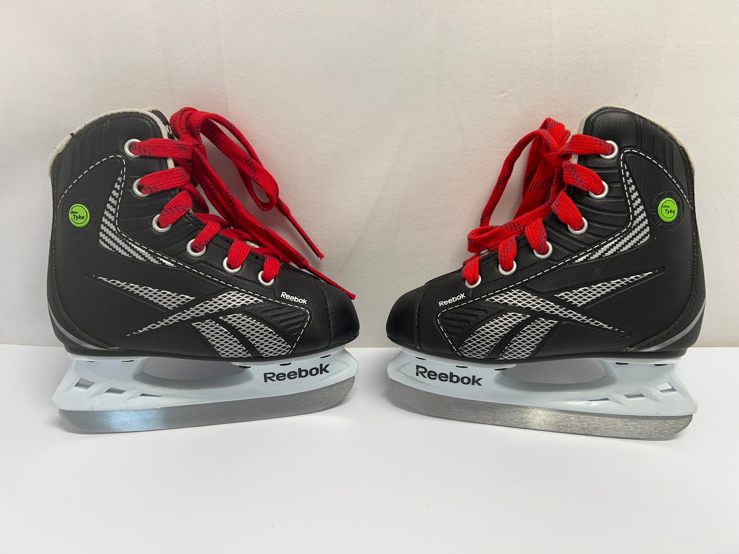 Hockey Skates Child Size 6 Toddler Reebok Soft Skates As New Excellent Quality