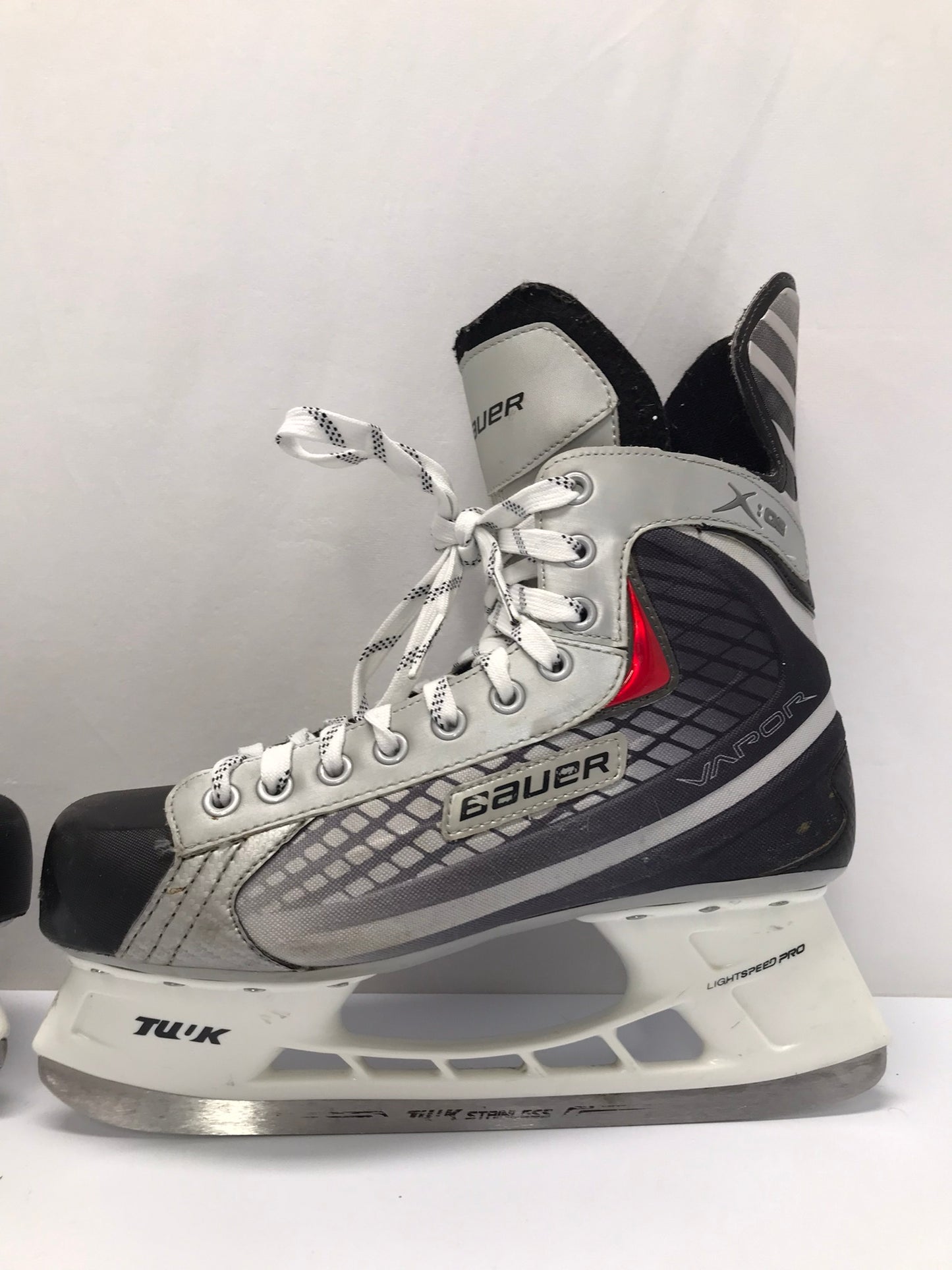 Hockey Skates Men's Size 10 Shoe Size Bauer Vapor X.05 Excellent As New