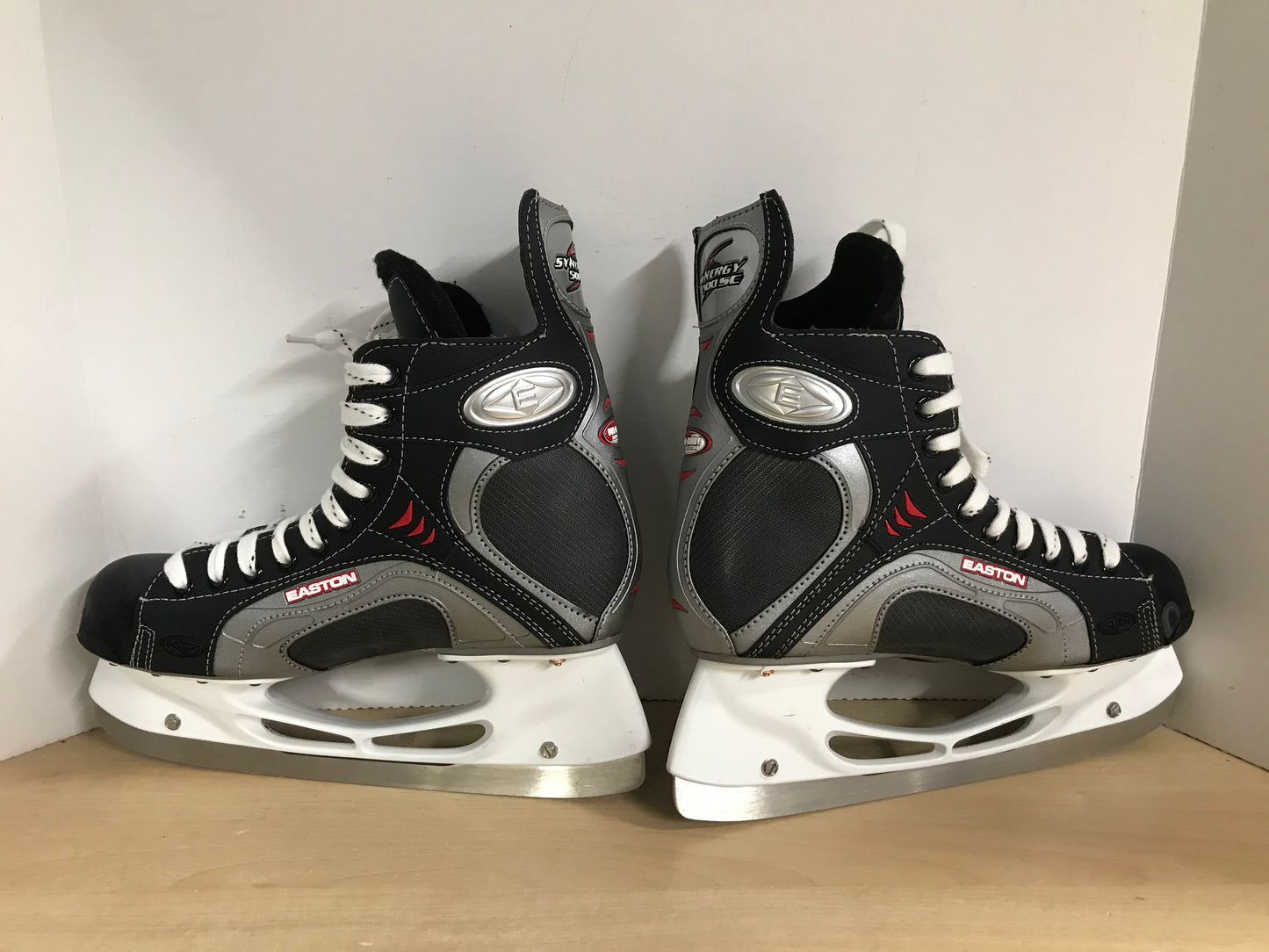 Hockey Skates Men's Size 10 Shoe Size Easton Synergy Excellent As New