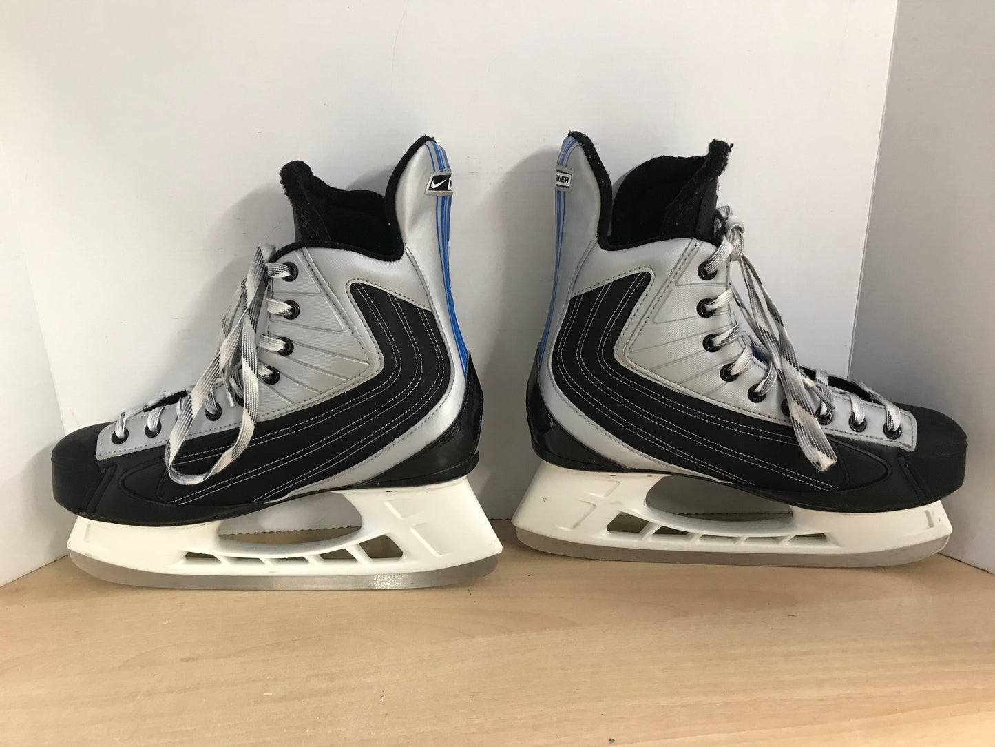 Hockey Skates Men's Size 11.5 R Shoe Size Bauer Nike Excellent