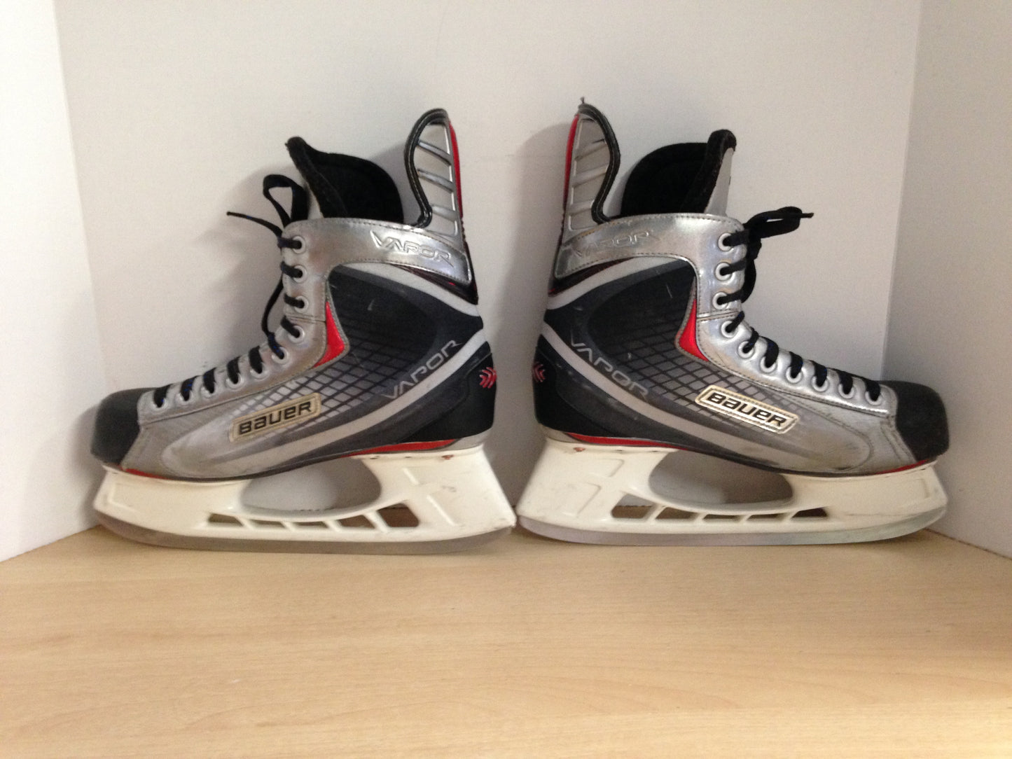 Hockey Skates Men's Size 11.5 Shoe 10 Skate Size Bauer Vapor X.20