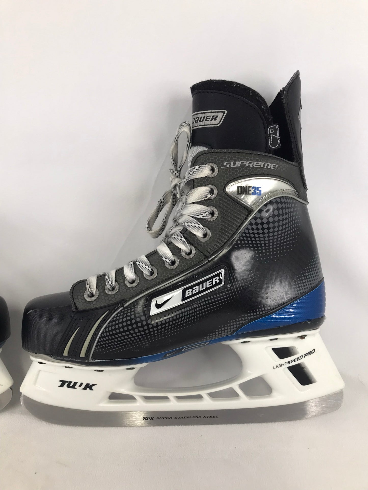 Hockey Skates Men's Size 8.5 Shoe Size Bauer Supreme One35 Excellent
