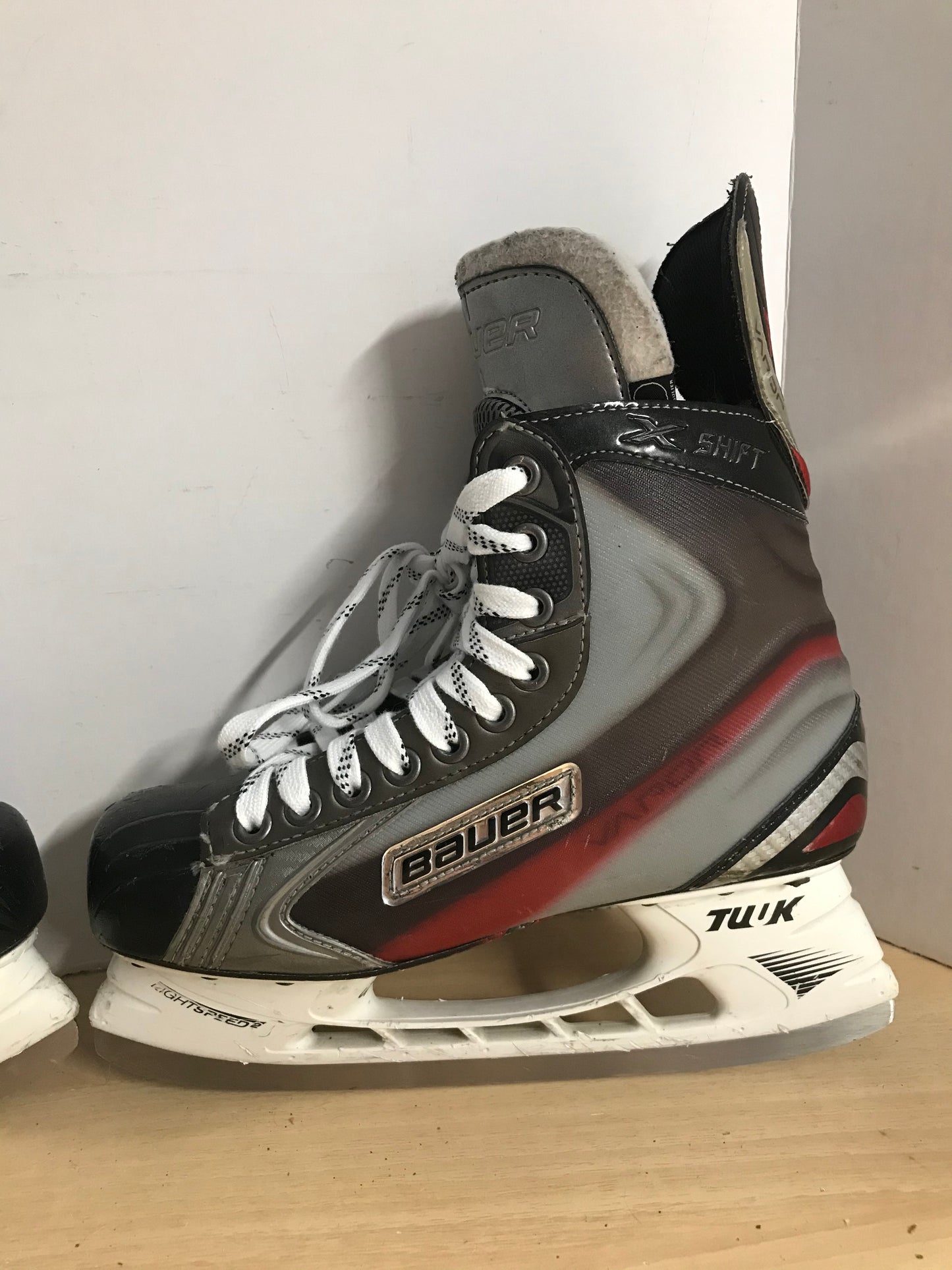 Hockey Skates Men's Size 8.5 Shoe Size Bauer Vapor X Shift Lightspeed BD 6084