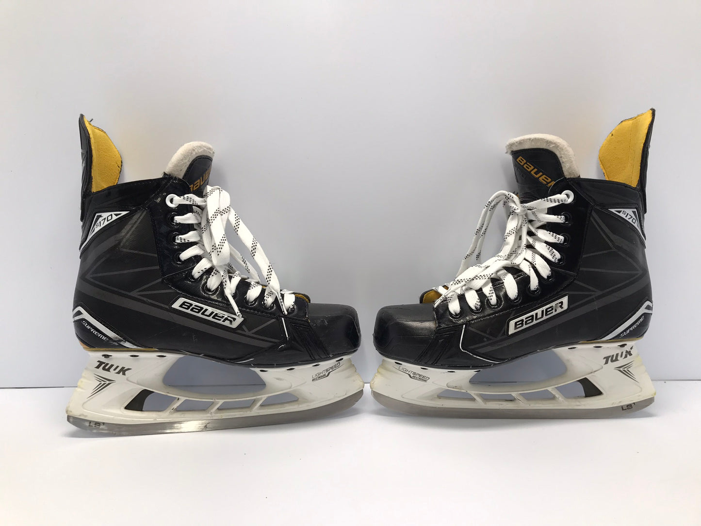 Hockey Skates Men's Size 9 Shoe Size Bauer Supreme S170 Minor Wear