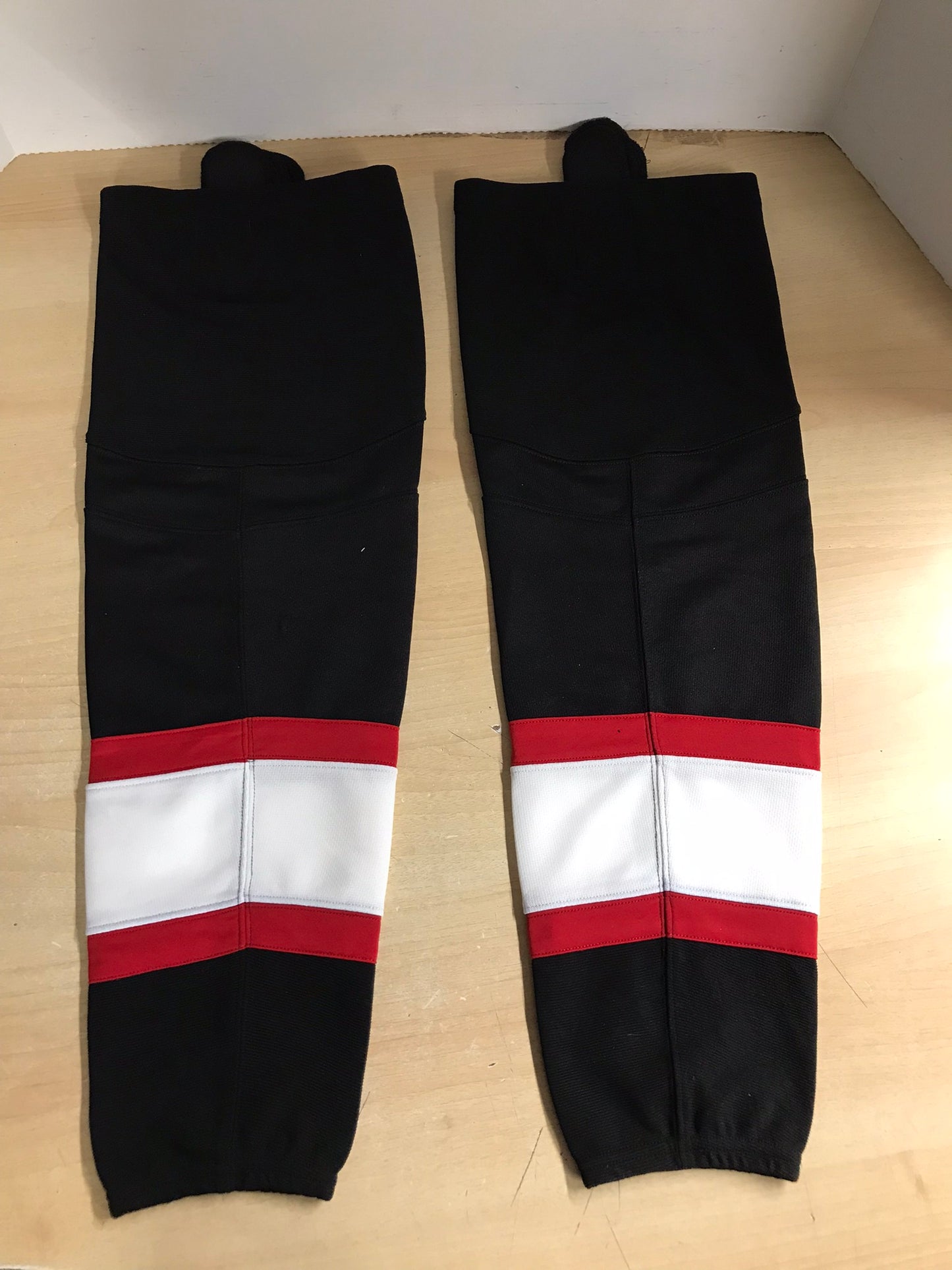 Hockey Socks Child Size 24 inch Junior Intermediate NEW Demo  Black White Red velcro fasteners