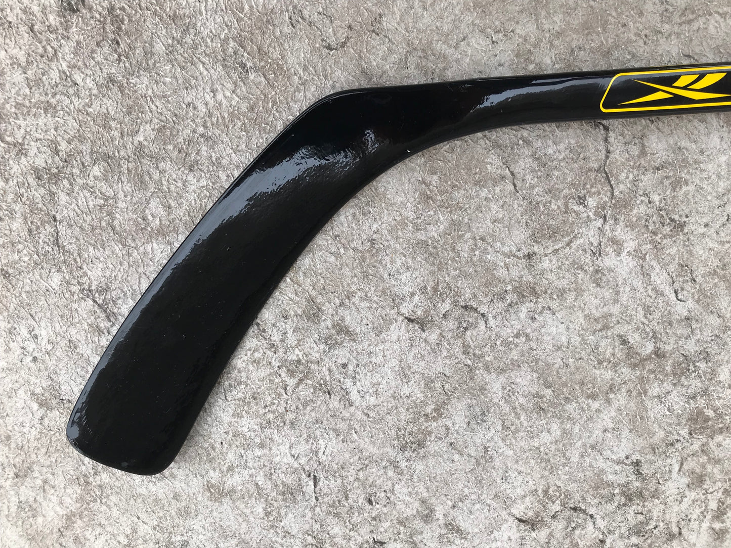 Hockey Stick Junior Size 54 inch Reebok Crosby Composite Black Yellow NEW