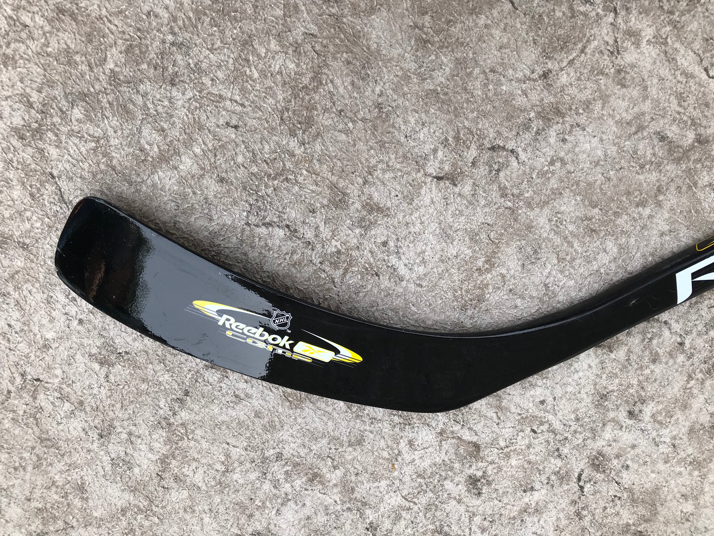 Hockey Stick Junior Size 54 inch Reebok Crosby Composite Black Yellow NEW