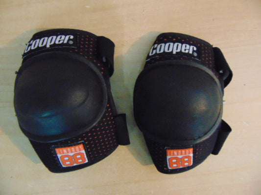 Hockey Elbow Pads Child Size Y Large 5-6 Cooper As New
