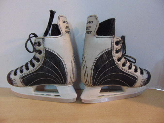 Hockey Skates Child Size 11 Shoe Size Koho 232 Minor Wear