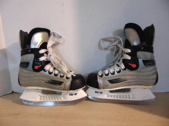 Hockey Skates Child Size 12 Shoe Size Bauer Vapor