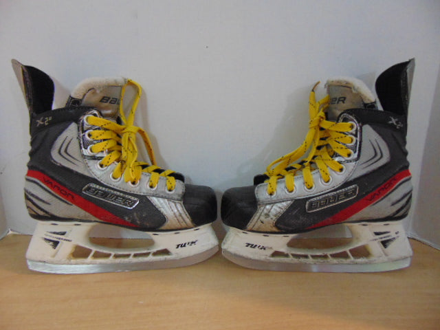 Hockey Skates Child Size 2.5 Shoe Size Bauer Vapor X .20 Some Wear