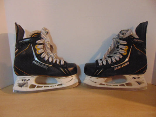 Hockey Skates Child Size 3 Shoe Size Bauer Supreme Some Wear