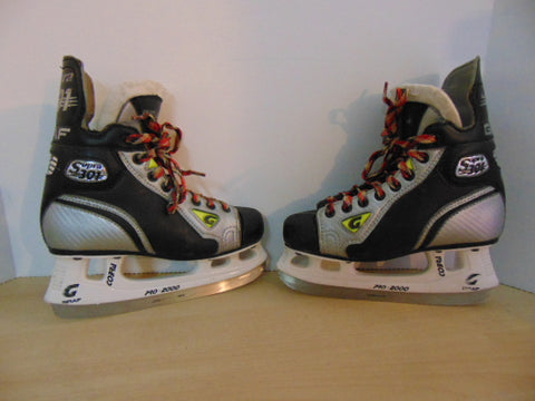 Hockey Skates Child Size 4.5 Shoe Size Graf Supra 301