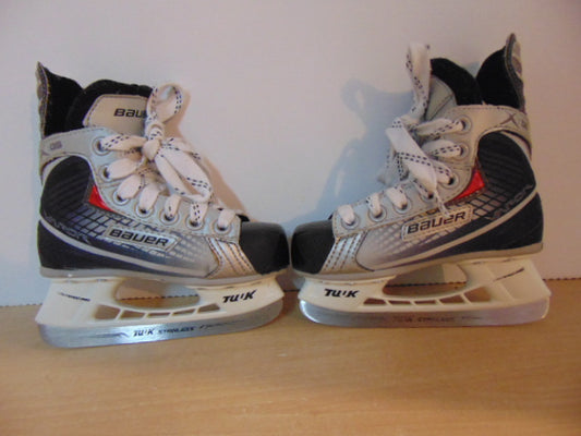 Hockey Skates Child Size 9 Infant Toddler Shoe Size Bauer Vapor Excellent