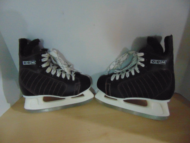 Hockey Skates Child Size 2 Shoe Size CCM Genuine