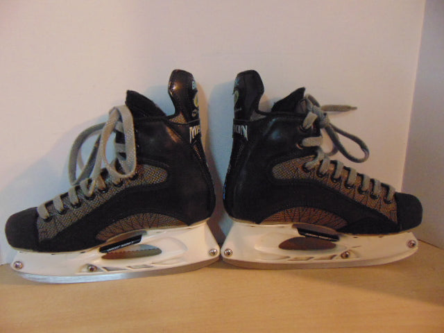 Hockey Skates Ladies Size 7.5 Mission Amp 3 Boot Is New
