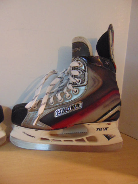 Hockey Skates Men's Size 6.5 Shoe Size Bauer Vapor X7.0 Outstanding