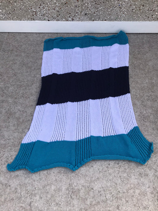 Home and Cottage Handmade Knit Blanket NEW 54 x 70 Fantastic Workmanship