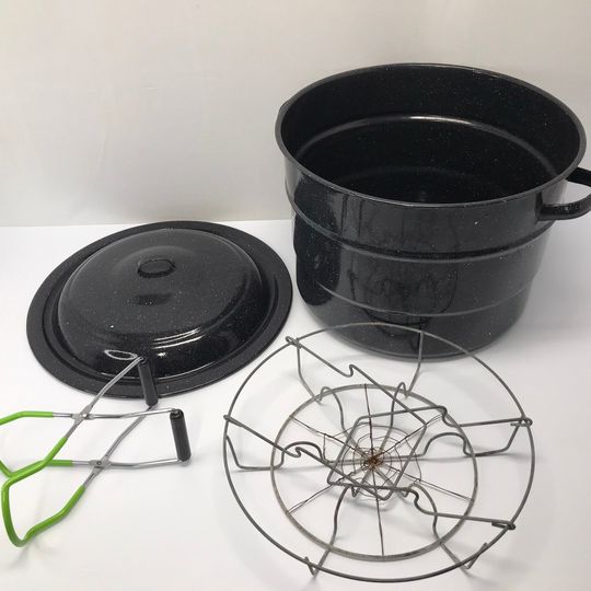 Home and Cottage Vintage 21 quart Enamelware Granite Ware Canning Pot Set Complete Excellent